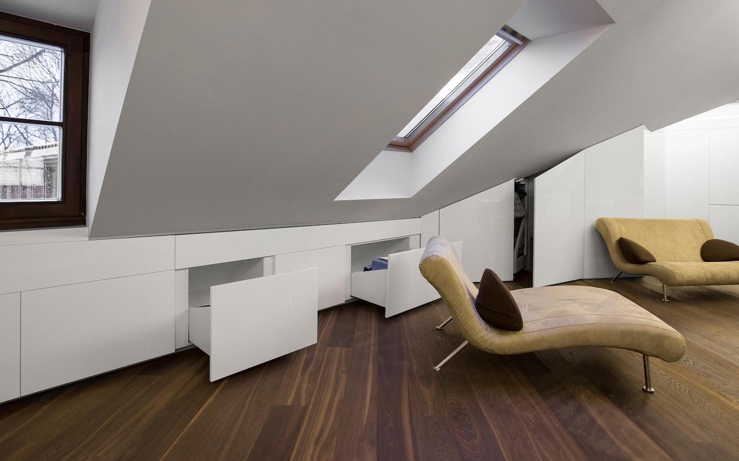 do apartment in the attic by ycl studio